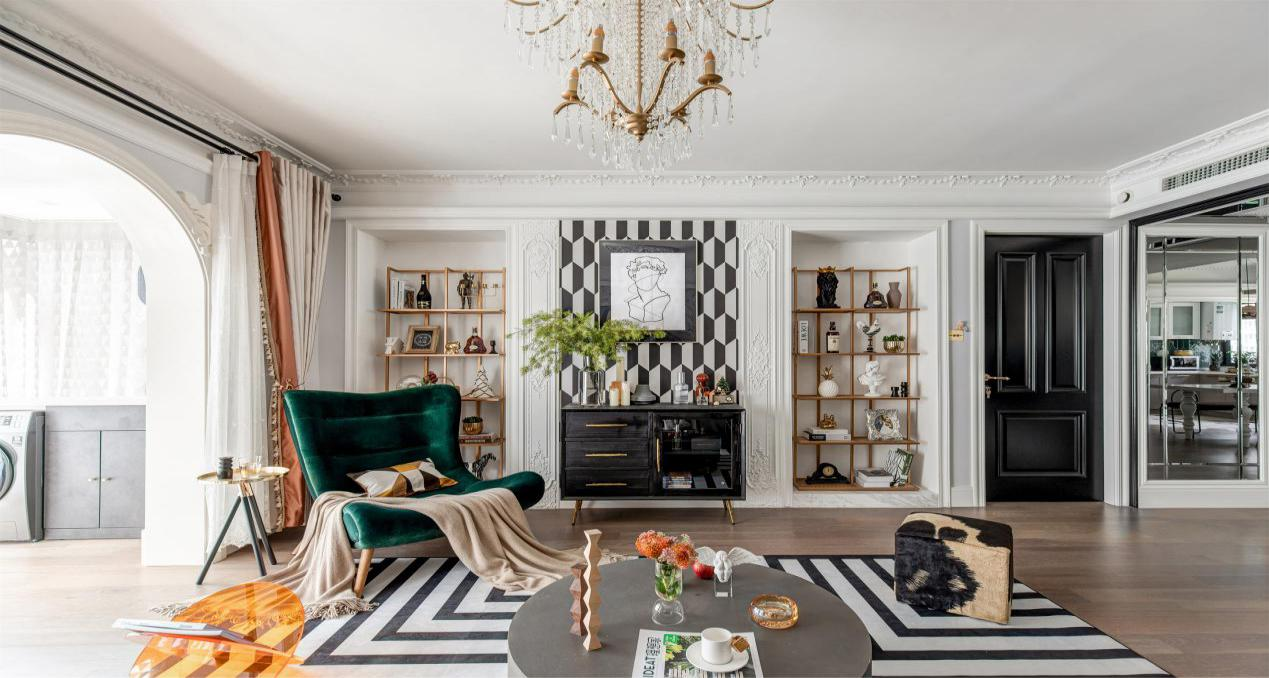 124㎡“色”的魅力，客廳墻變畫廊，留學夫妻的新婚房！	