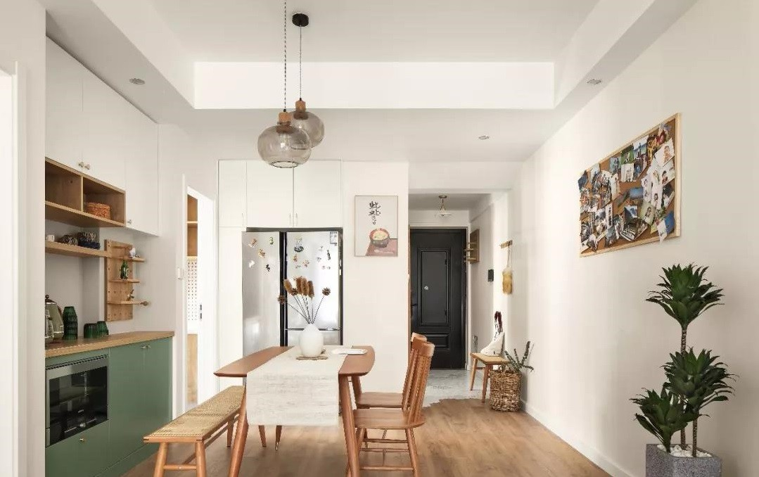 85㎡MUJI風創造「最大坪效」，垂直高度裝點復合空間