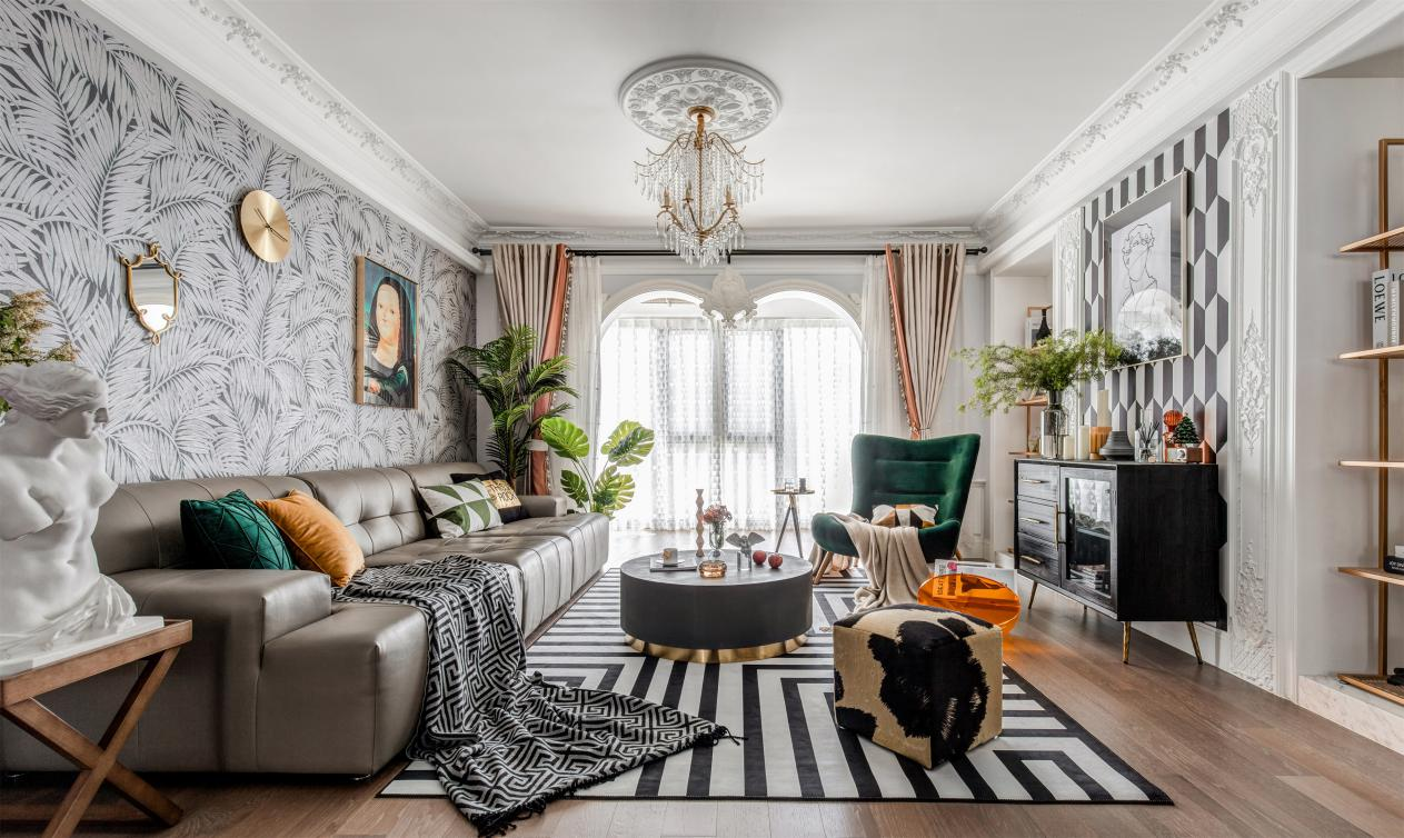 124㎡“色”的魅力，客廳墻變畫廊，留學夫妻的新婚房！	