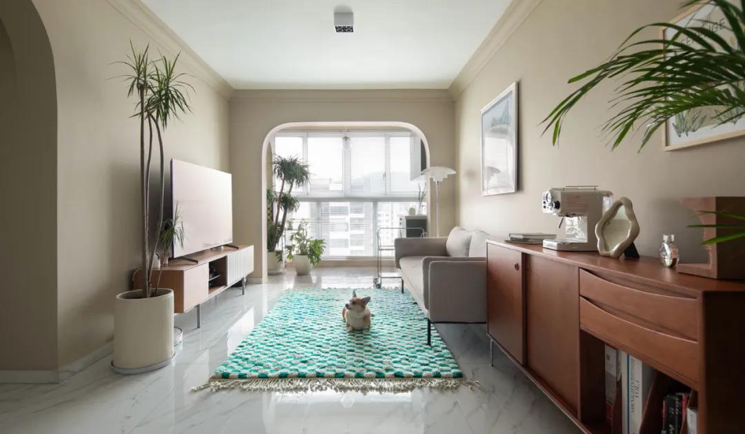 護照已打滿一本，她改造94㎡拱形門之家，靠文藝出圈	