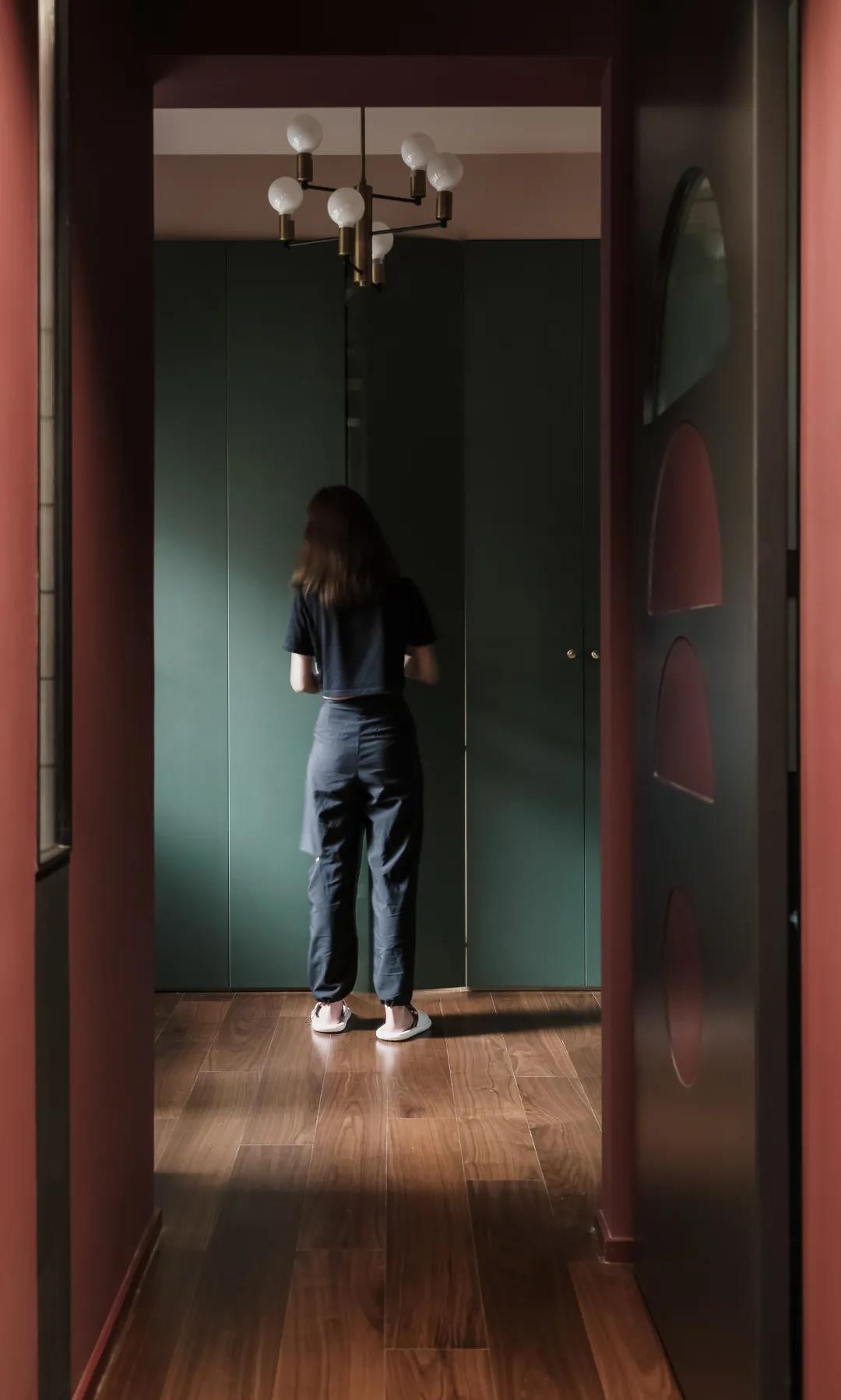 電競(jìng)書(shū)房＋衣帽間，來(lái)看124㎡「奇葩戶型」神逆襲！