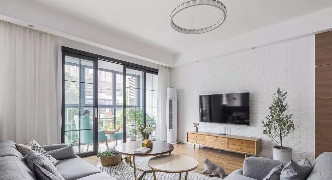 135㎡不按常理出牌，書桌竟成軟隔斷，盡顯大宅格調！