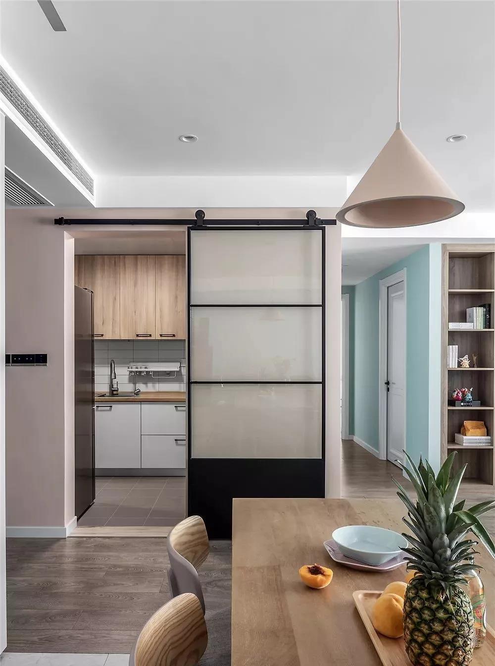 拆臥室做書房，裝修完家人都蒙了，鄰居：不服不行！