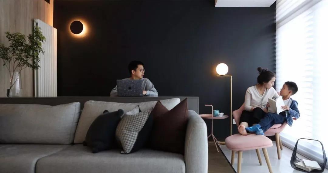 客廳變身「觀景臺」，他家90㎡學(xué)區(qū)房能坐看云卷云舒～