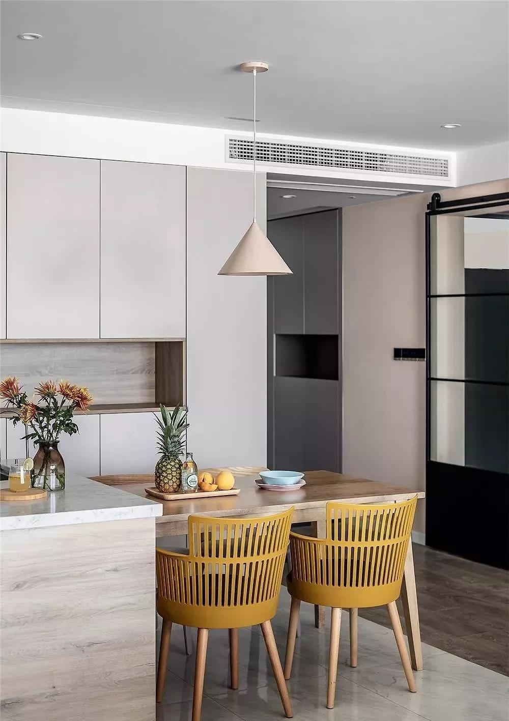 拆臥室做書房，裝修完家人都蒙了，鄰居：不服不行！