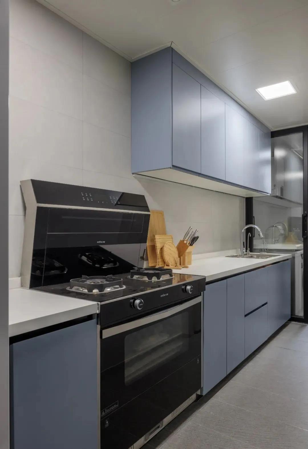 魔都131㎡二手房神級改造，陽臺變廚房，鄰居直呼太會了！