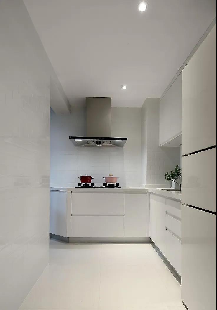 30+不要愛情，豪橫買下北京87㎡，朋友直呼她《小時代》女主角！