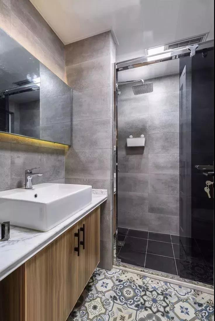 海歸夫妻98㎡精致宅，客廳變豪華影院，太爽了！