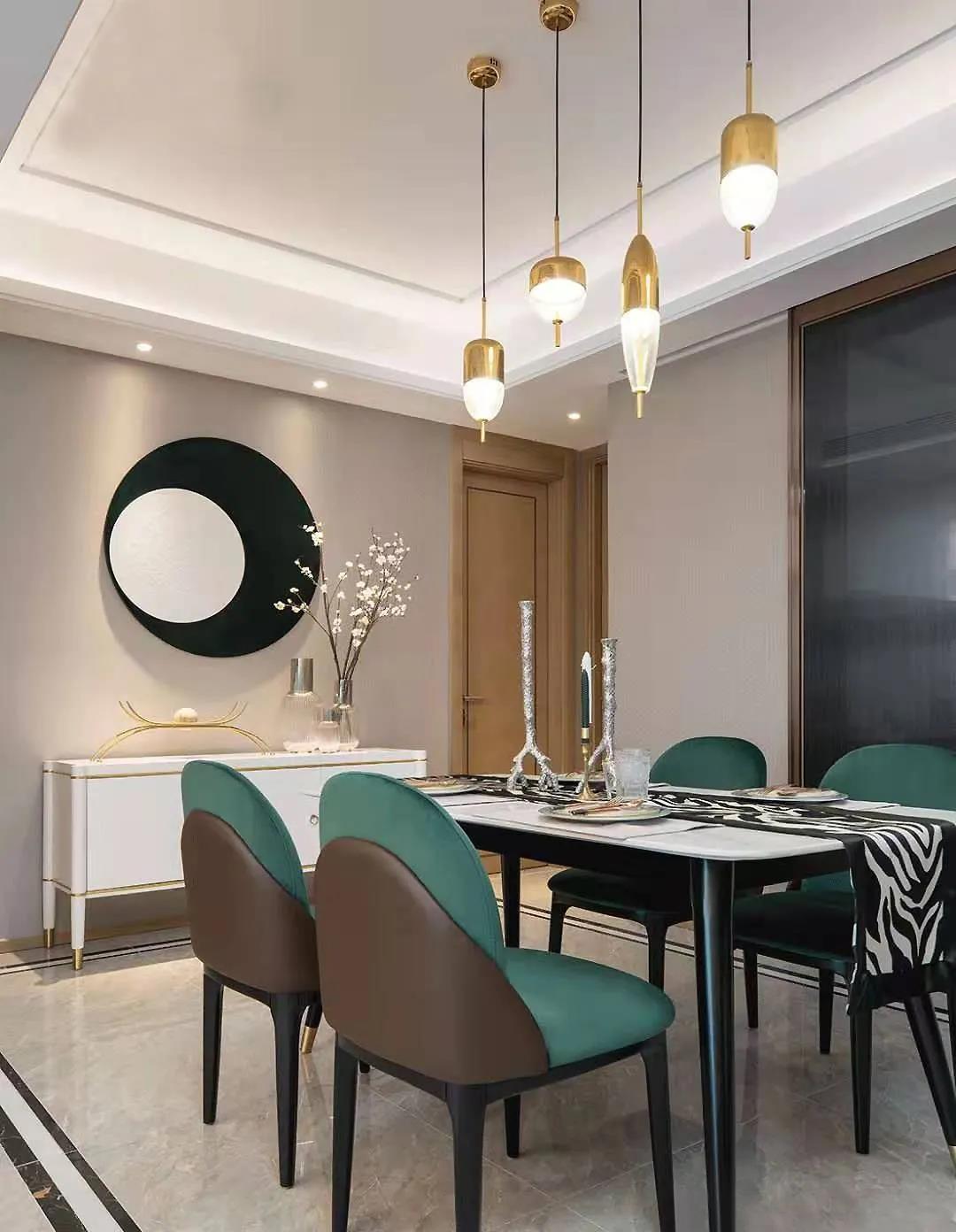 140㎡輕奢三居巧妙偷空間，做出獨(dú)立書房和浴缸，舒適極了