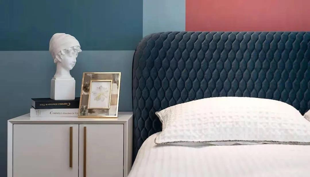 140㎡輕奢三居巧妙偷空間，做出獨(dú)立書房和浴缸，舒適極了