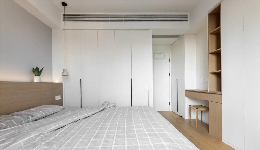 鄭州106㎡三居，全屋定制柜“斤斤計(jì)較”，一寸空間都不舍得！