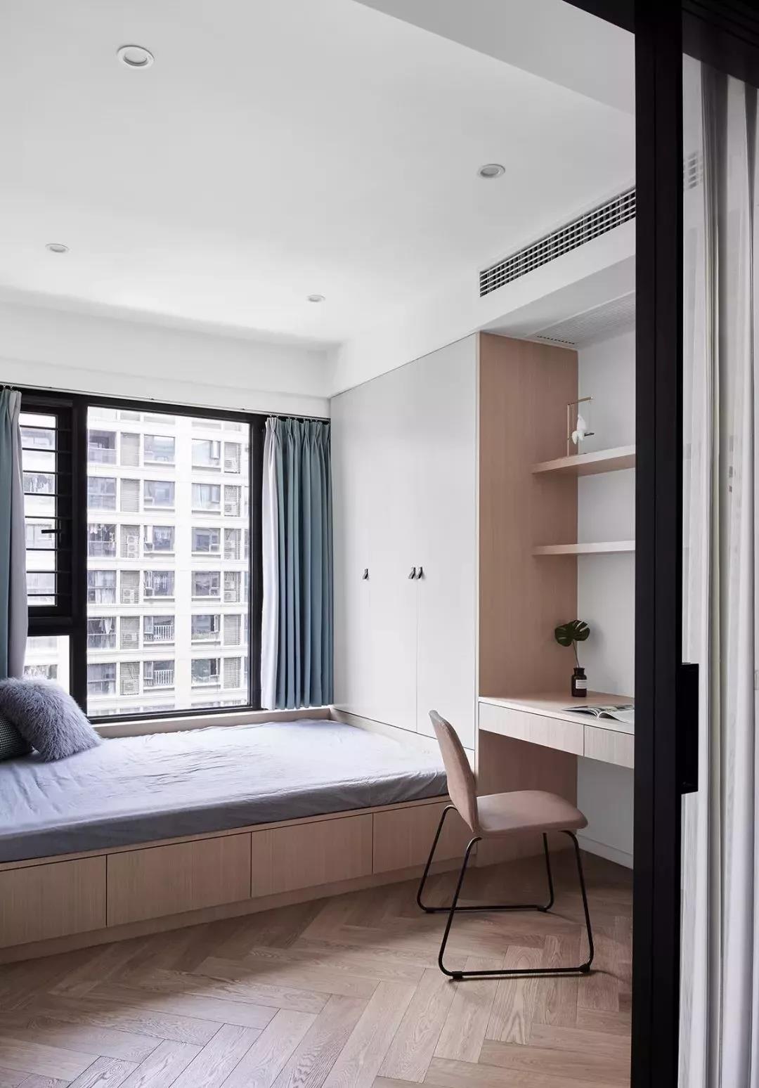 倔強老婆不聽勸，非要裝滿玻璃門，完工后我閉嘴了！	