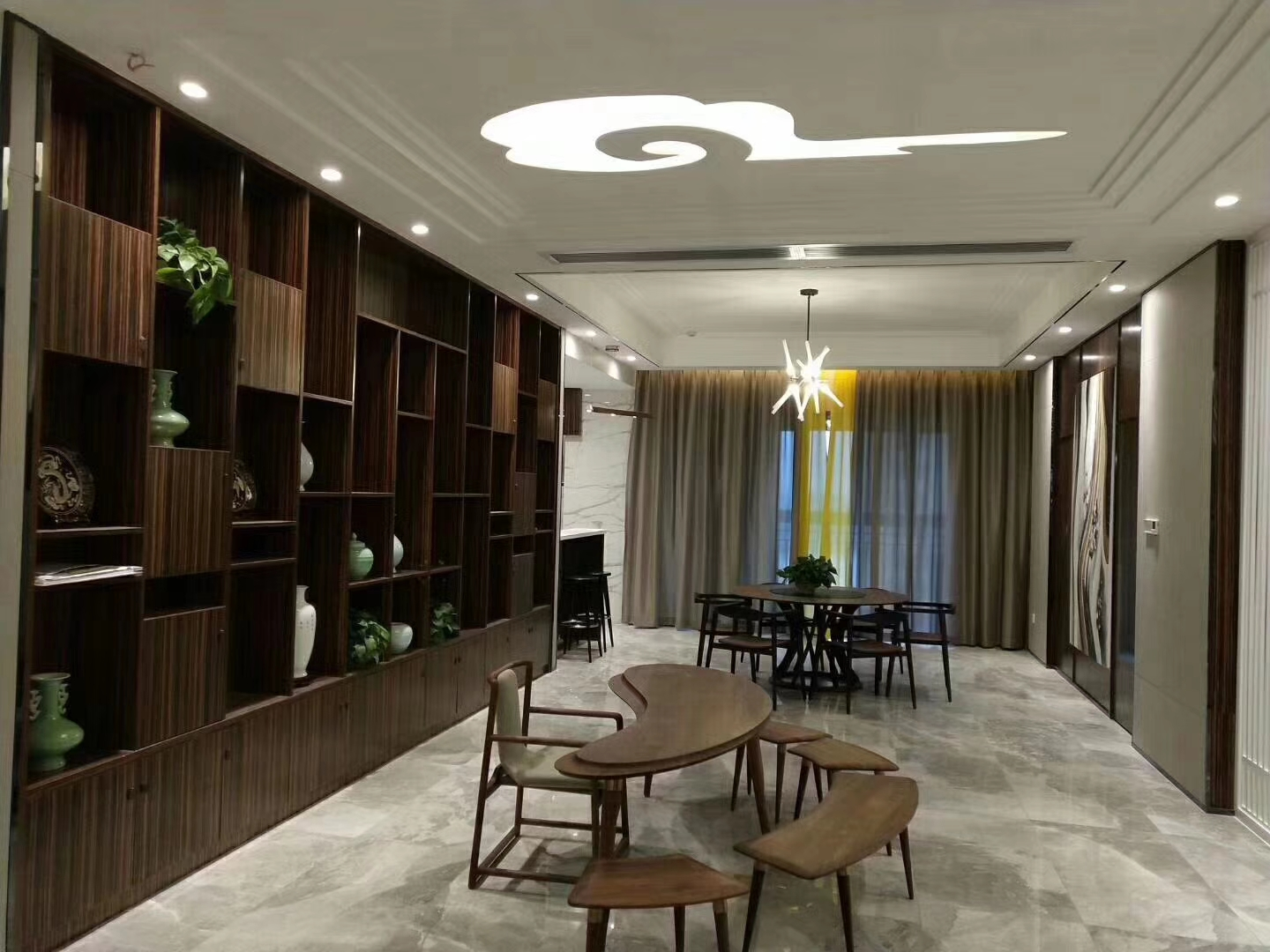 祥云飄動，古玩藏家的新中式輕奢宅如此年輕