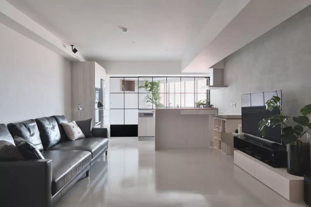 絕美！看完她家的極簡風，今晚做夢又有素材了