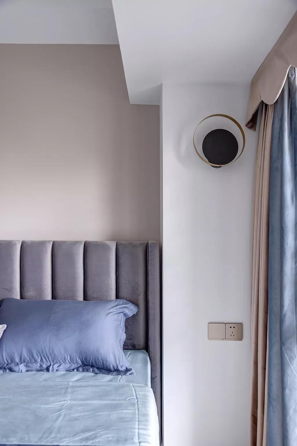 她家的140㎡輕法式復(fù)古宅，藍粉撞色簡直太好看！