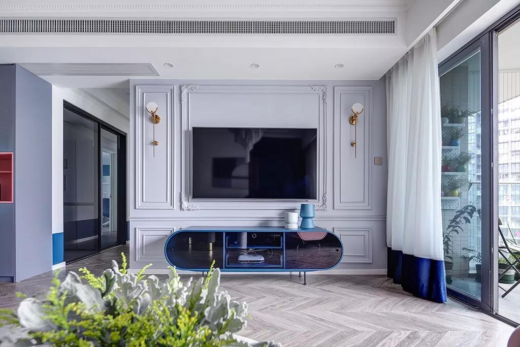 她家的140㎡輕法式復(fù)古宅，藍粉撞色簡直太好看！