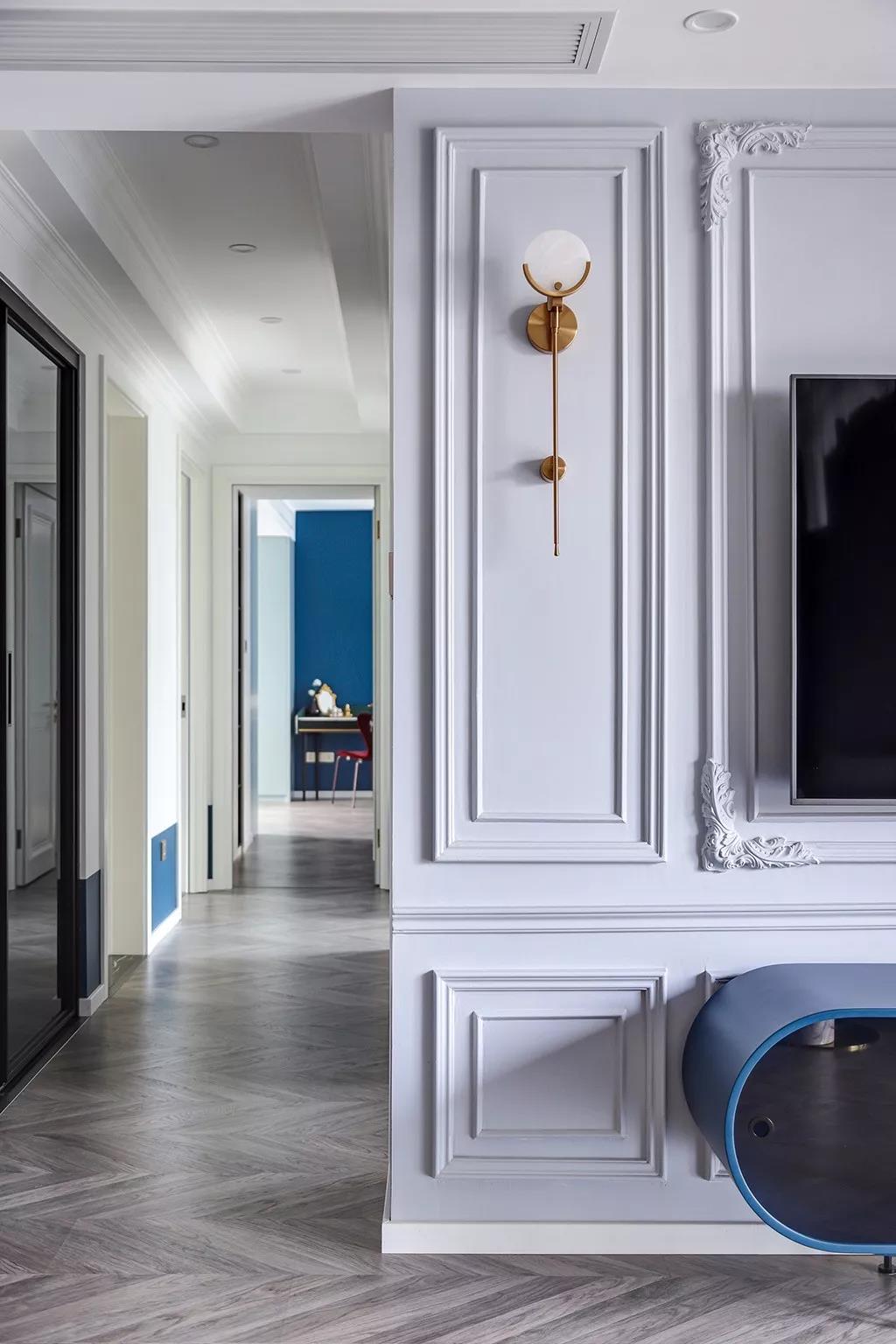 她家的140㎡輕法式復(fù)古宅，藍粉撞色簡直太好看！