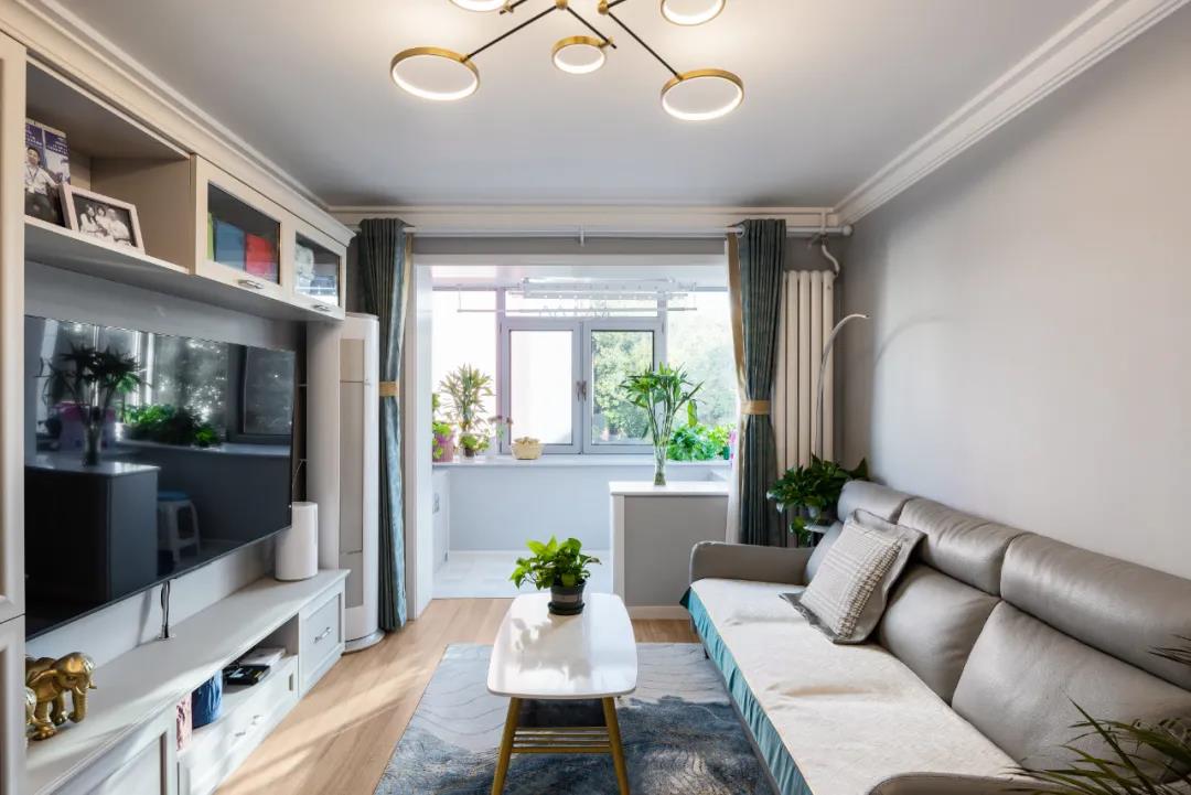 80㎡九十年代老房裝修，主臥變多功能大客廳，“整容級”改造超驚艷！	