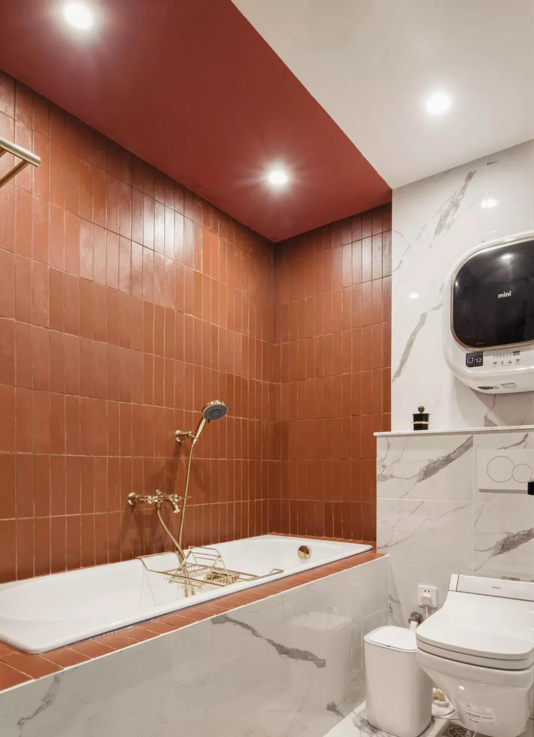 故宮紅+ins元素豪裝125㎡毛坯房，鄰居羨慕哭！