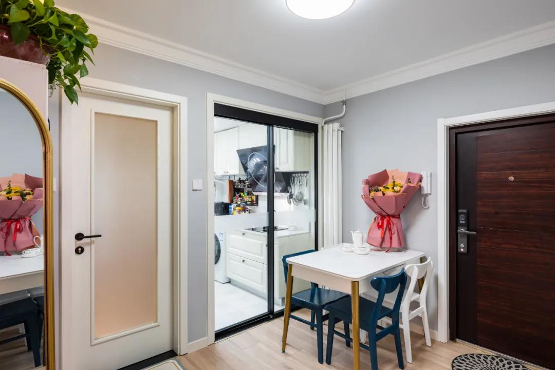 80㎡九十年代老房裝修，主臥變多功能大客廳，“整容級”改造超驚艷！	