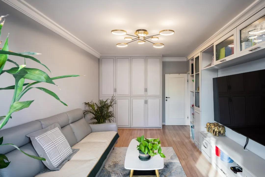 80㎡九十年代老房裝修，主臥變多功能大客廳，“整容級”改造超驚艷！	