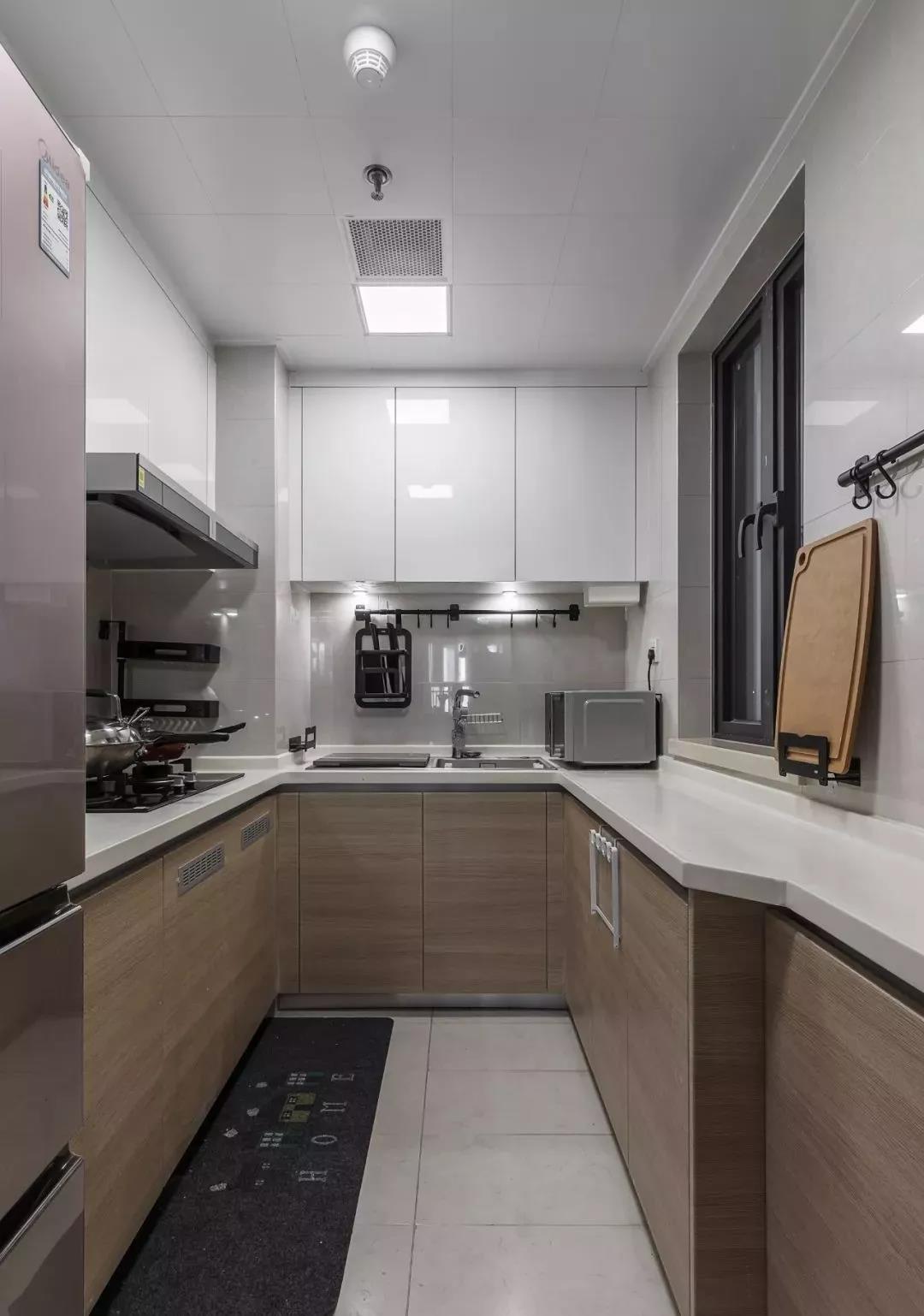 南昌夫妻巧用藍色裝出99㎡輕奢三室兩廳，太美了！