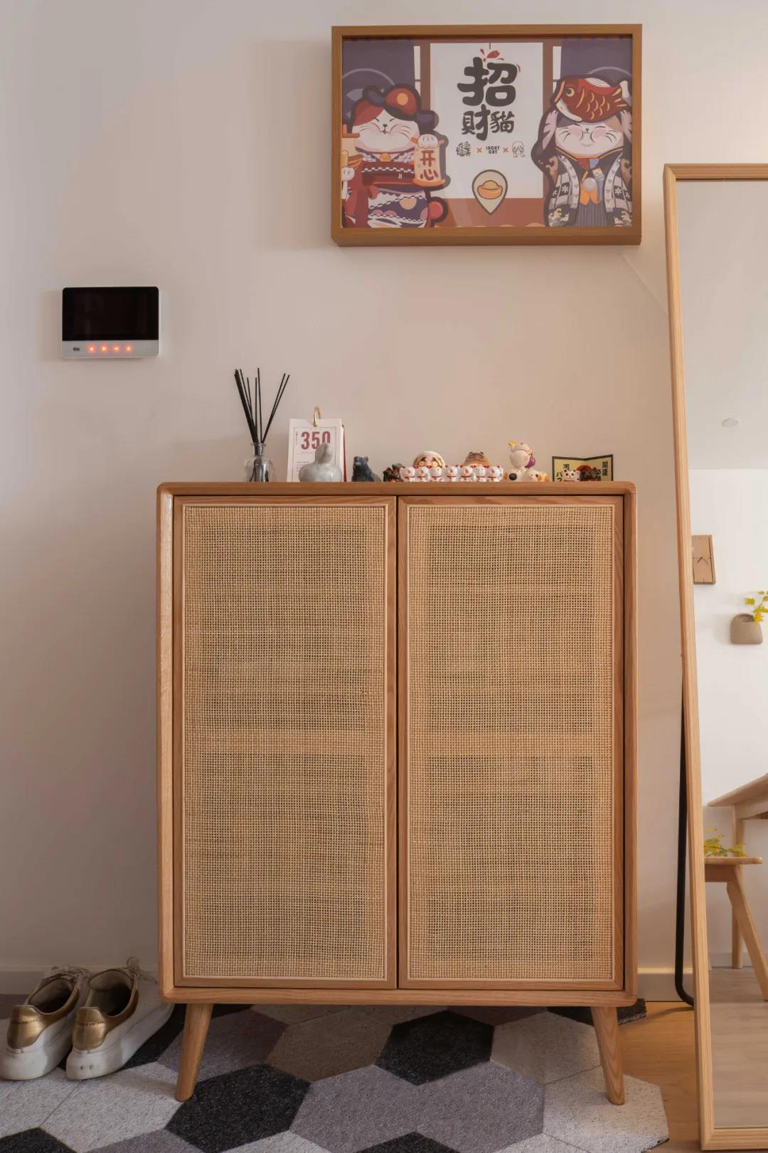 87㎡原木+奶咖，這個春天最理想的溫馨家