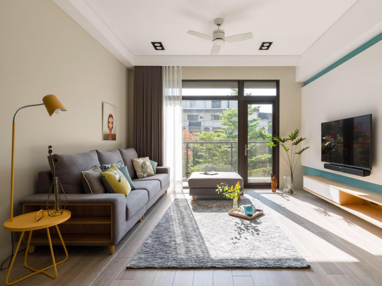 天空藍(lán)+牛奶白，絕美北歐風(fēng)打造85㎡超高性價(jià)比三居室，挑動(dòng)你的視覺神經(jīng)