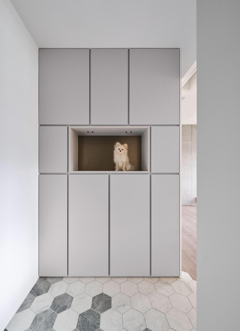 135㎡簡約現(xiàn)代風(fēng)三居室，兼具質(zhì)感、顏值與收納，這樣的設(shè)計(jì)真的愛了！