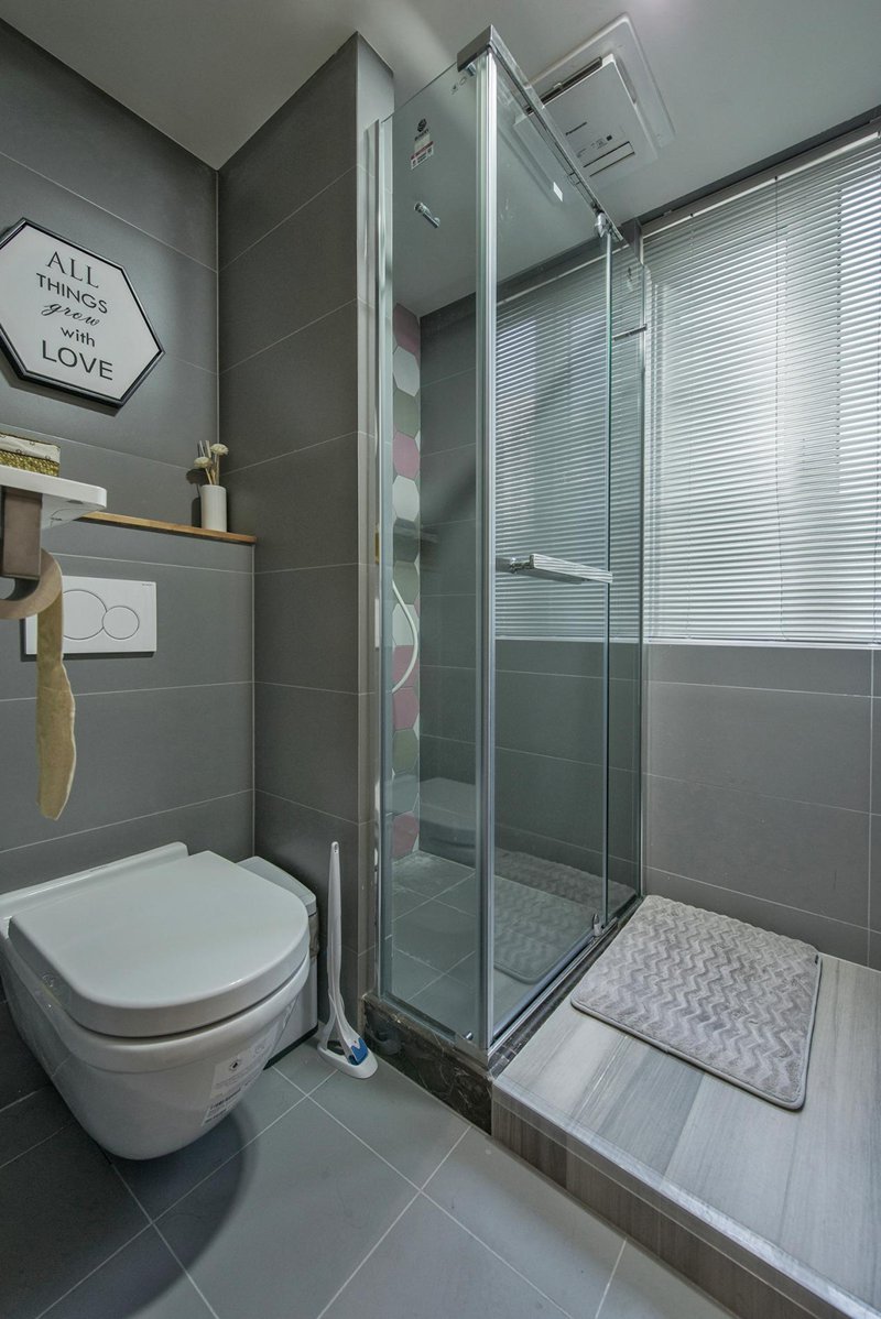 85㎡簡約原木住宅，扔掉傳統笨重沙發，客廳還可以這樣設計