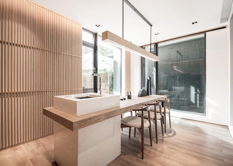 身居市井，也能心在“雪國”：凌晨三點，這棟日式別墅里的海棠花未眠