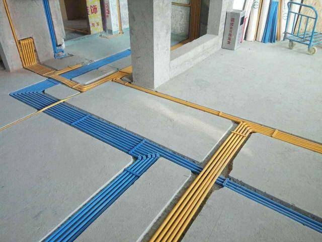 家裝水路施工開(kāi)槽冷水和熱水管開(kāi)槽方式一樣嗎?